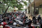 Bất cập nhà xe miễn phí ở bệnh viện: Chỗ gửi xe 'chùa'